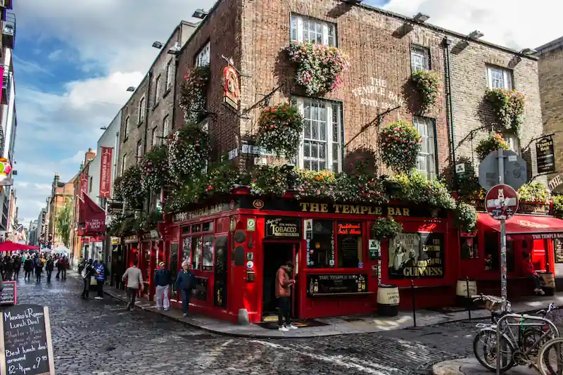 Temple Bar and the Creative Quarter neighborhood in Dublin
