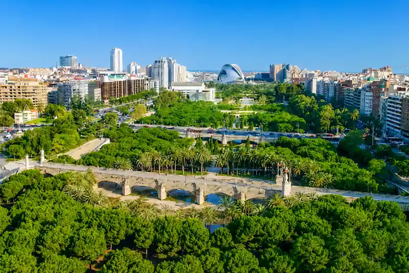 Turia Gardens and Alameda neighborhood in Valencia