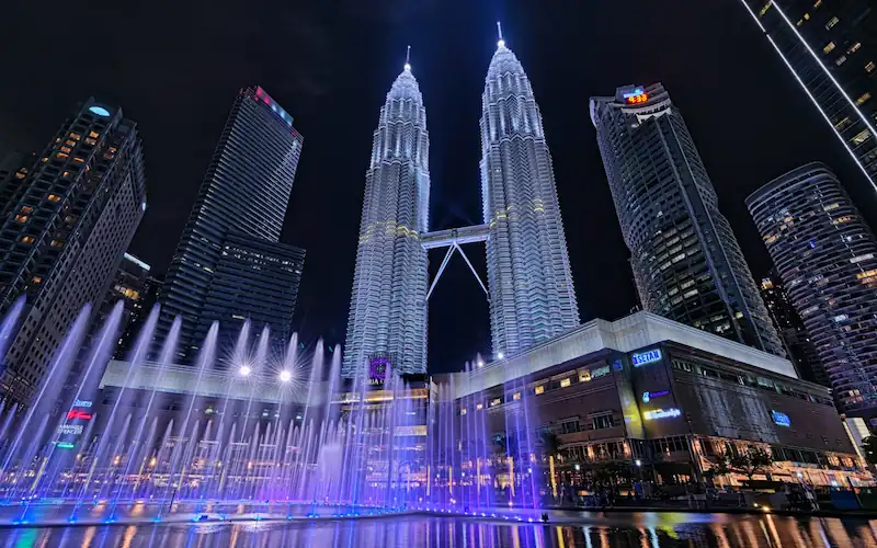 One Day in Kuala Lumpur: The Most Coherent Route from Old Streets to KLCC