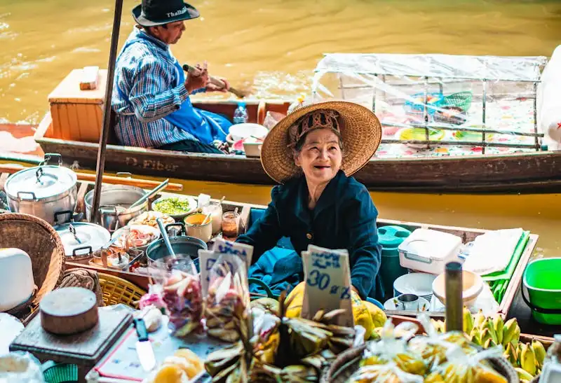 4 Days in Bangkok — A Culture-First Itinerary Through Temples, Waterways, and Urban Rituals