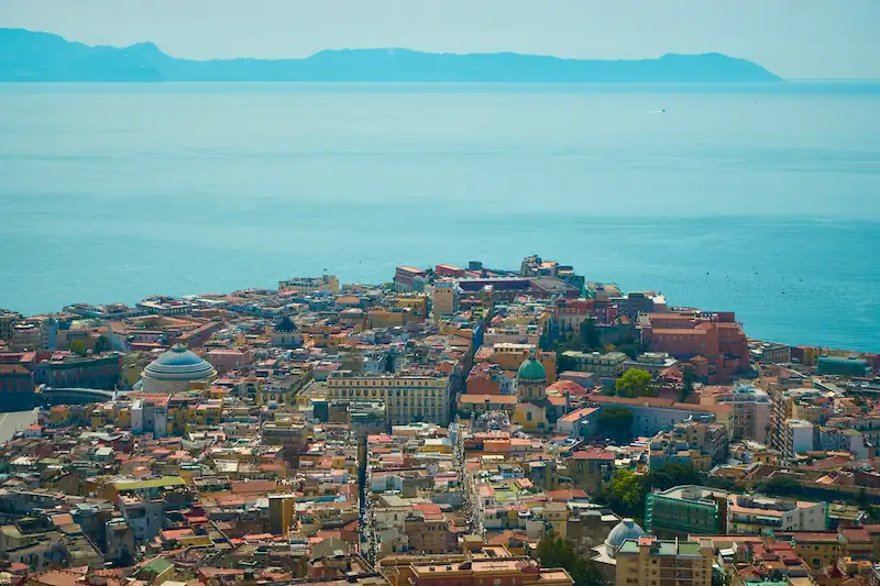 3 Days in Naples: A Food-Led Route Through the Historic Center, Markets, Vomero, and the Bay
