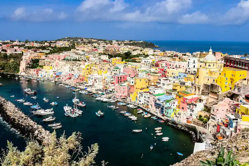 5 Days in Naples: A Complete City, Hills, Sanità, Procida, and Waterfront Itinerary