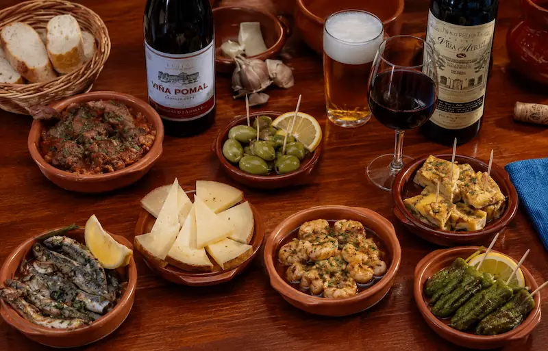 Sevilla in 4 Days: A Tapas-Led Route Through Four Distinct City Rhythms