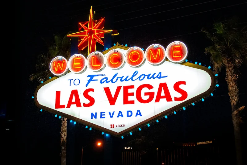 2 Days in Las Vegas: A Strip-to-Downtown Route That Keeps Its Momentum