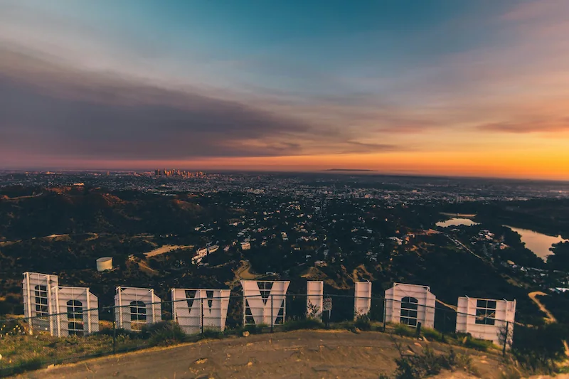 Five Days Across Los Angeles: A Visual Route Through Coast, Hills, Studios, and Street-Level Texture