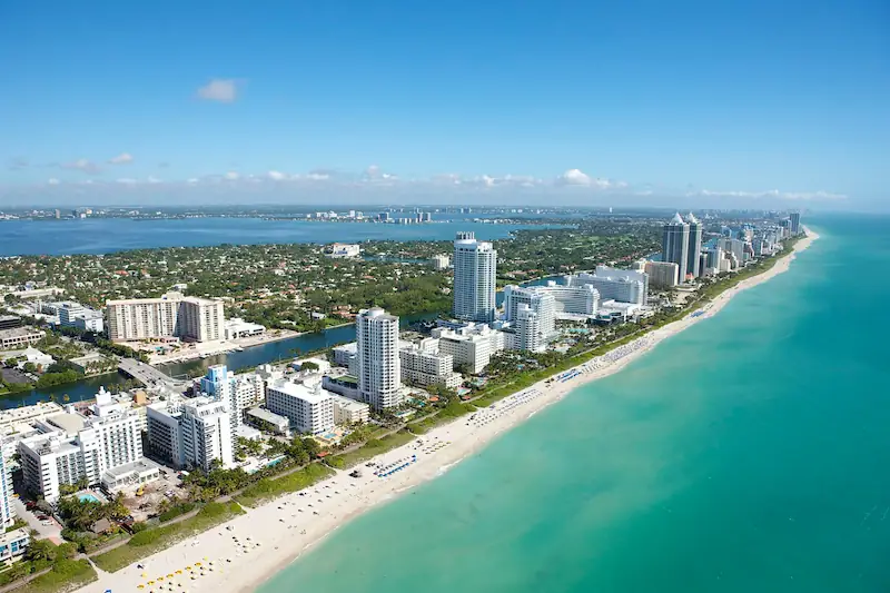 Miami in Two Days: A Clear First-Timer Route from Beach Light to Bayfront Culture